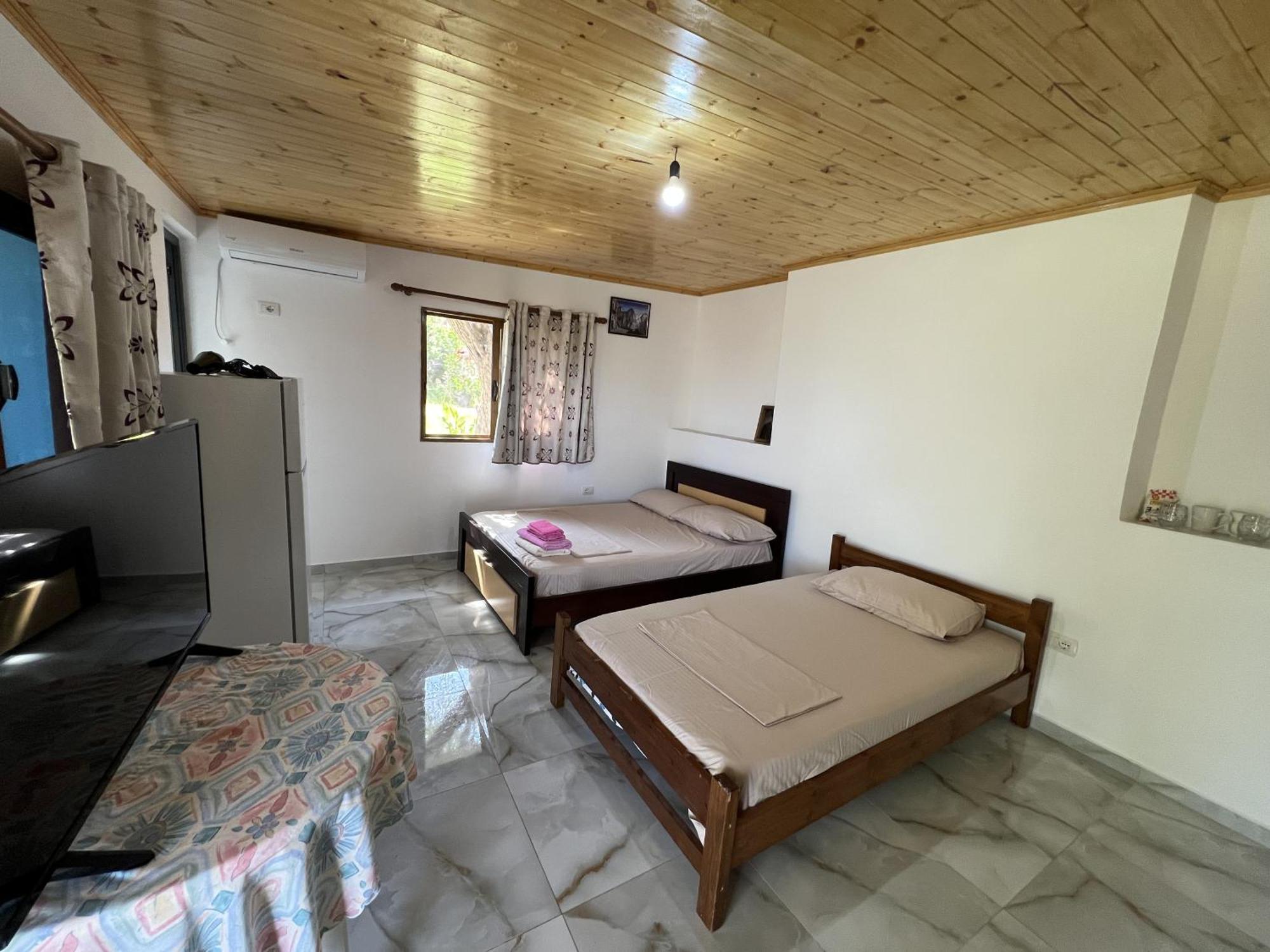Oni Apartments Εξαμίλιο Εξωτερικό φωτογραφία
